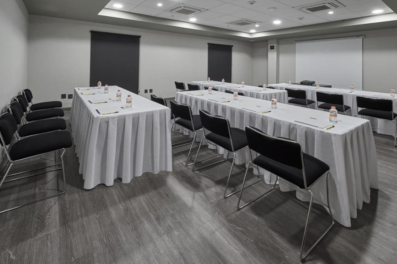 City Express By Marriott Caborca Heroica Caborca ภายนอก รูปภาพ