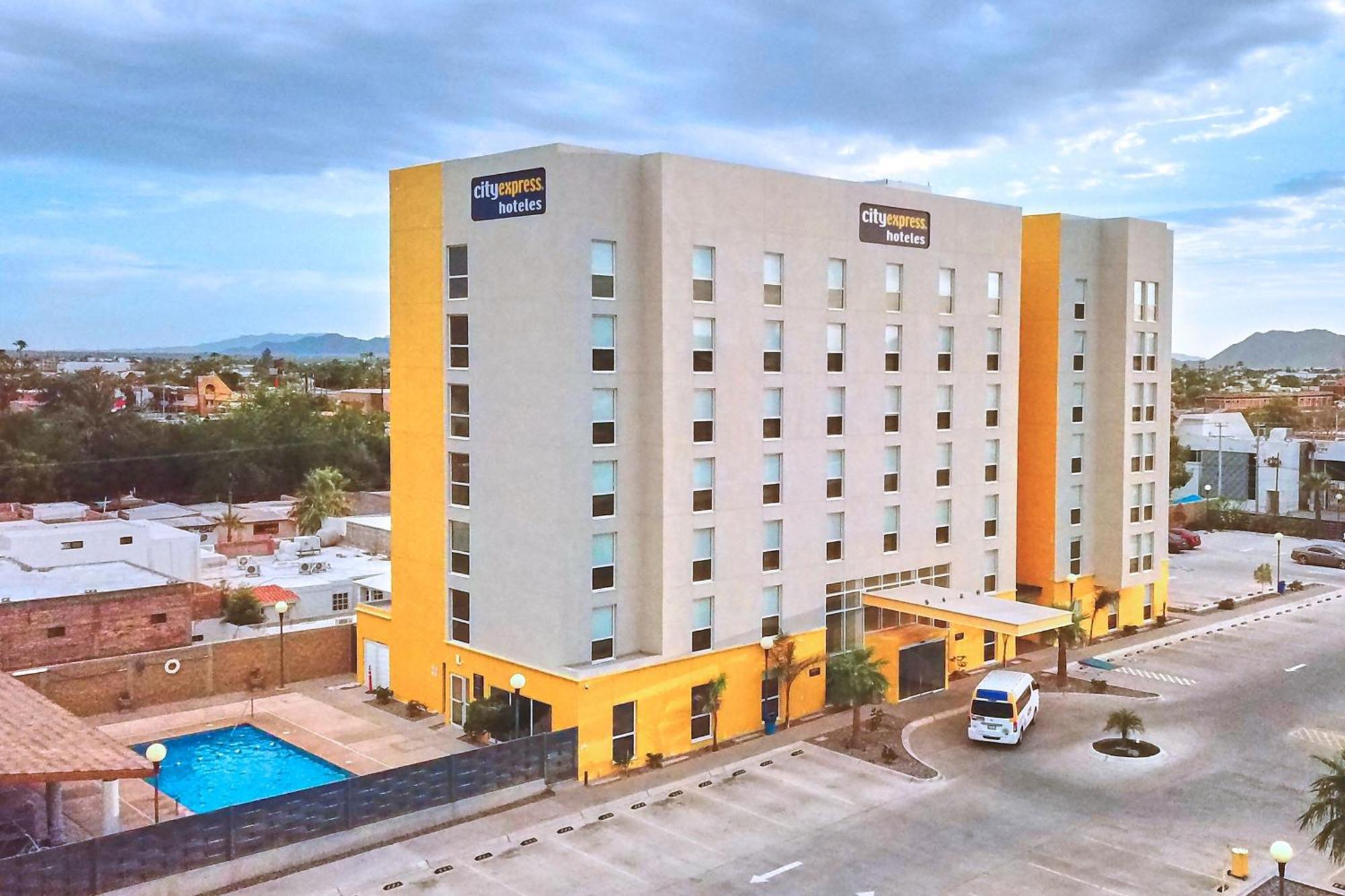 City Express By Marriott Caborca Heroica Caborca ภายนอก รูปภาพ